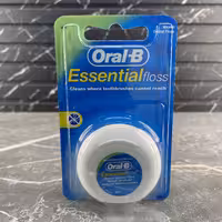 نخ دندان اورال بی مدل Essential Floss طول 50 متر