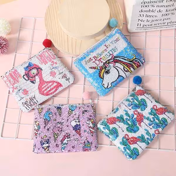 کیف پولکی منگوله دار