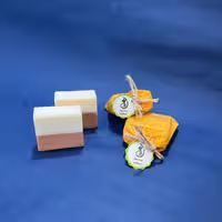 صابون گیاهی و دست ساز  80 گرمی ( اسکراپ ) عطش رویال - سفید صورتی