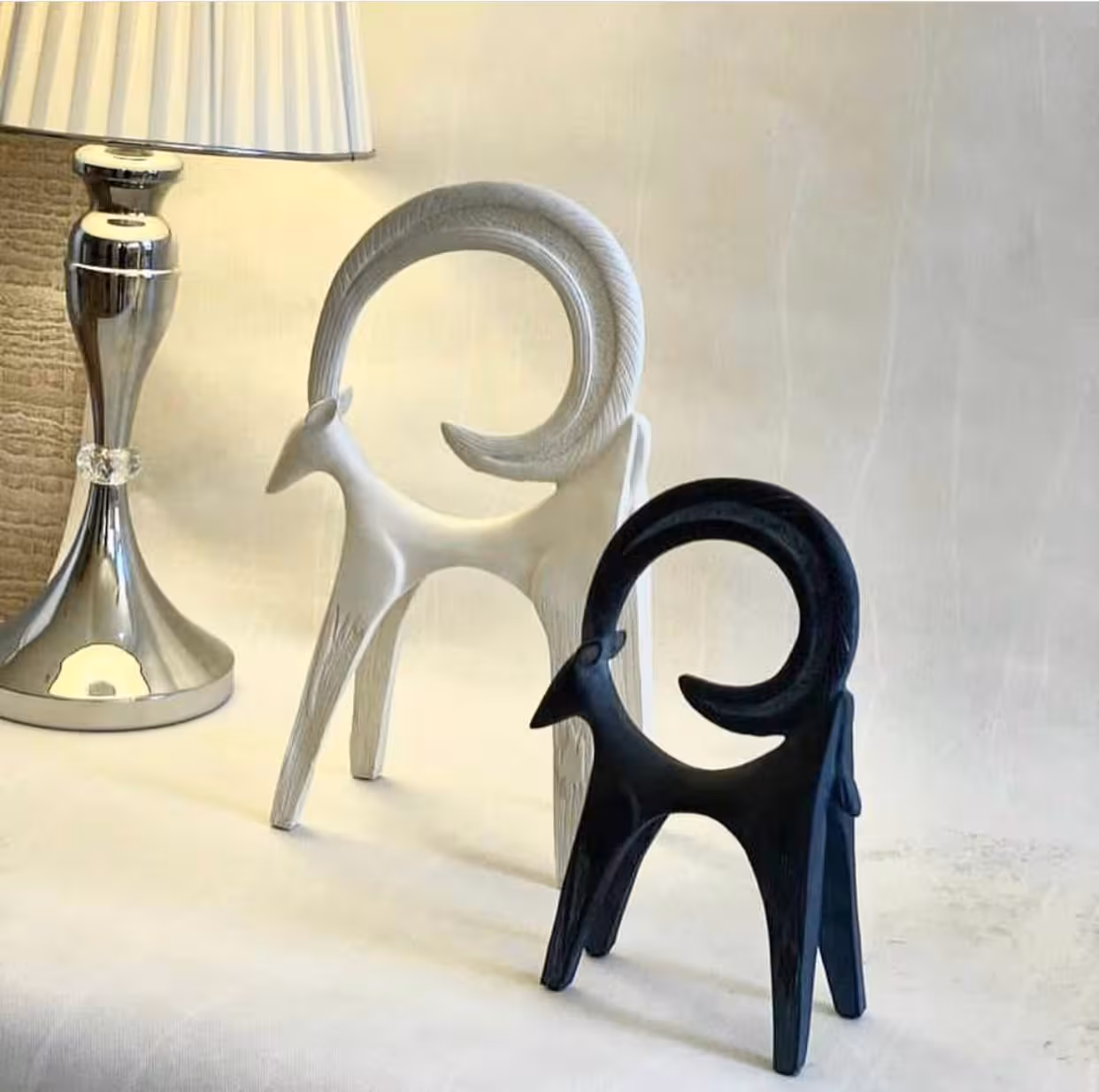 دکوری های رو میزی بز کوهی در دوسایز کد 107