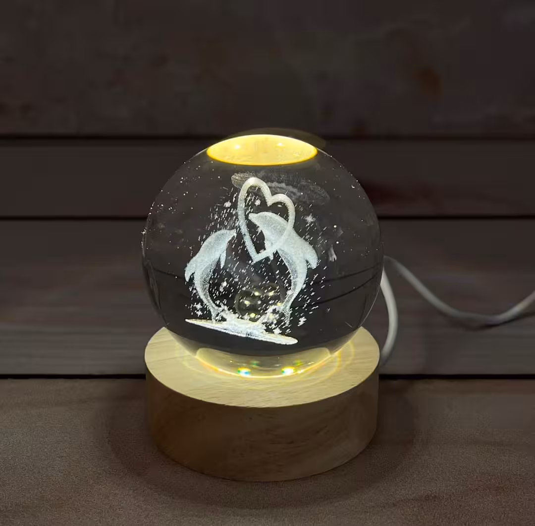 گوی لیزری دلفین و قلب