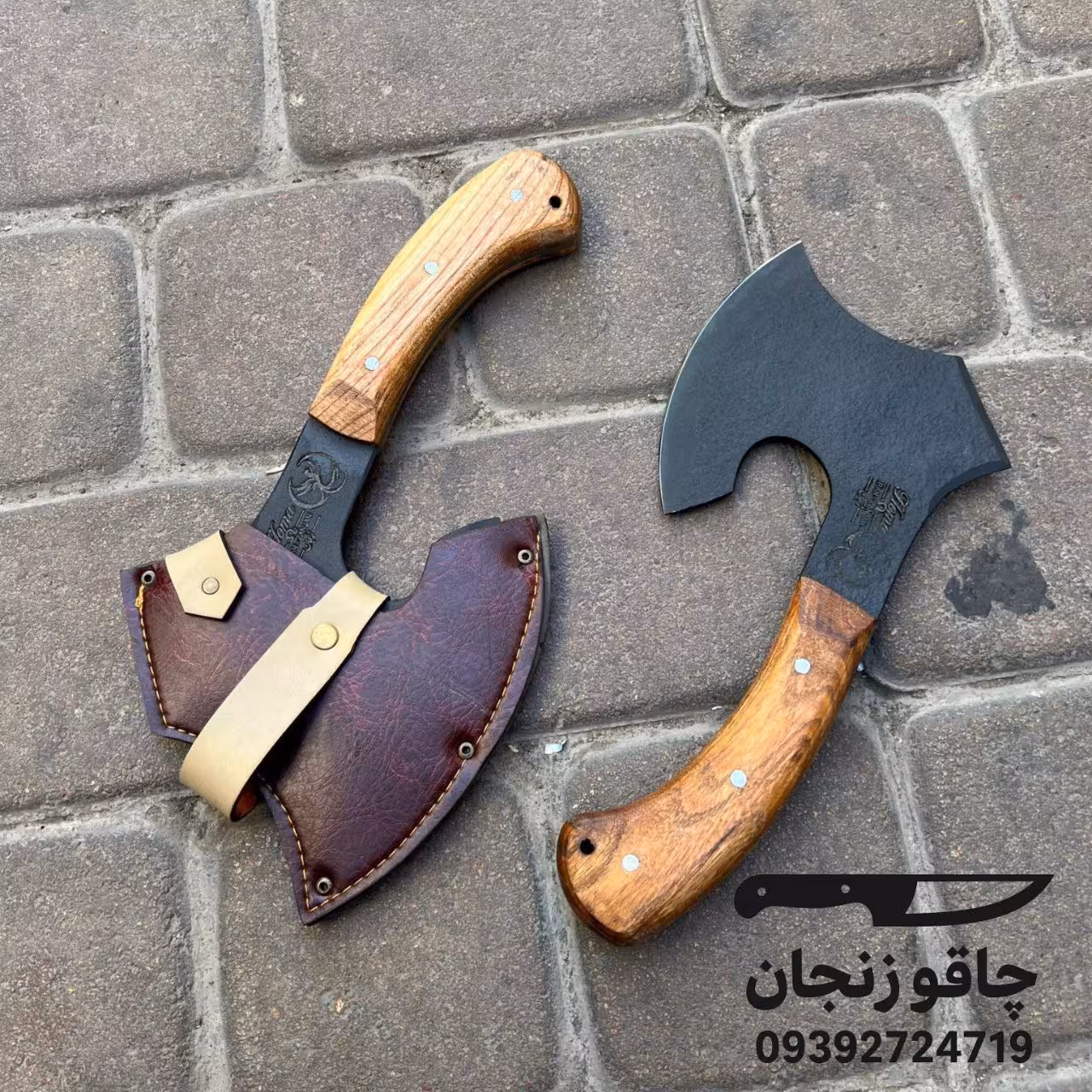 تبر کوچک کمپینگ ساخت زنجان همراه با غلاف تیغه فولادی