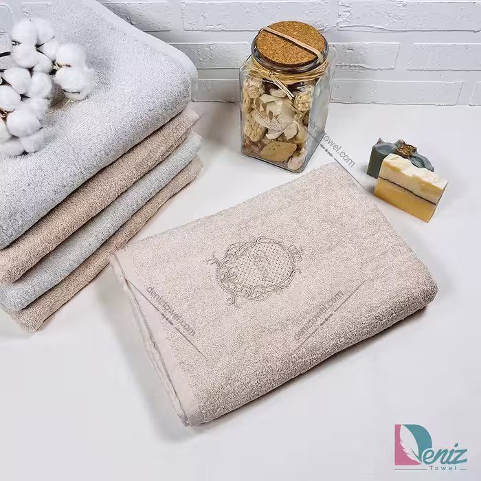 حوله استخری سانلی رنگ کرم