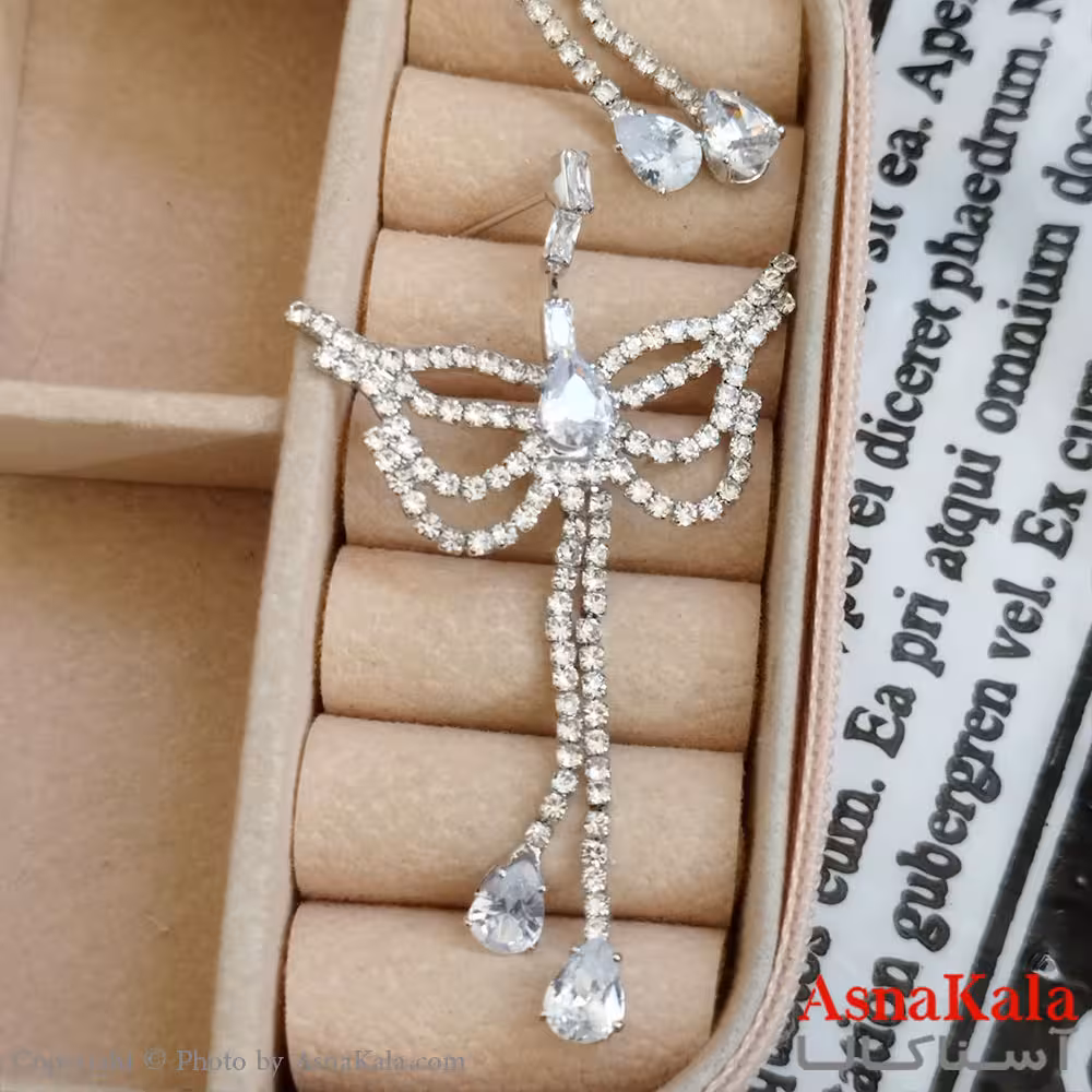 گوشواره جواهری مدل آویز نگیندار رنگ نقره ای کد GSH152084W