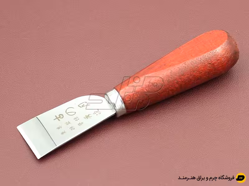 گزن دسته قرمز