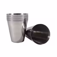 قالب یخ روی طرح استیل لیوانی بزرگ