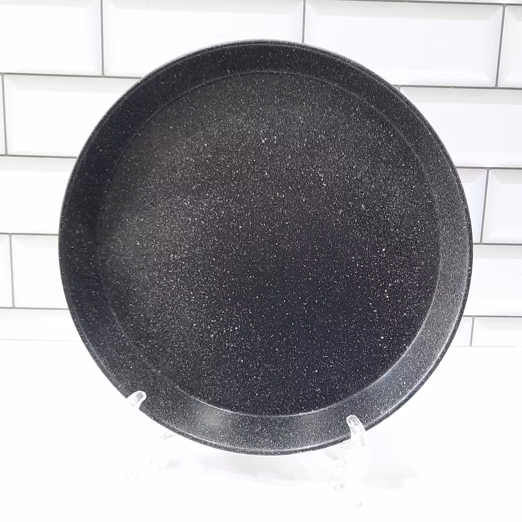 قالب پیتزا لبه 23  سانت عمق 3 سانت جنس تفلون گرانیتی 
