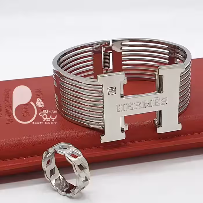 دستبند هرمس با انگشتر