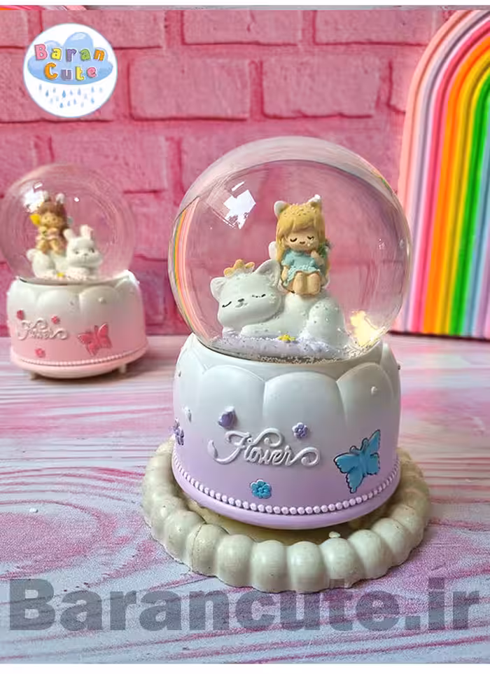 گوی موزیکال پمپی برفی چراغ دار سایز بزرگ طرح دختر و پیشی