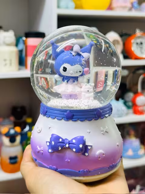 گوی موزیکال برفی طرح کورومی 2