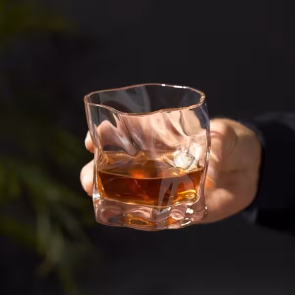 لیوان دفرمه شفاف دلی (Deliglass)