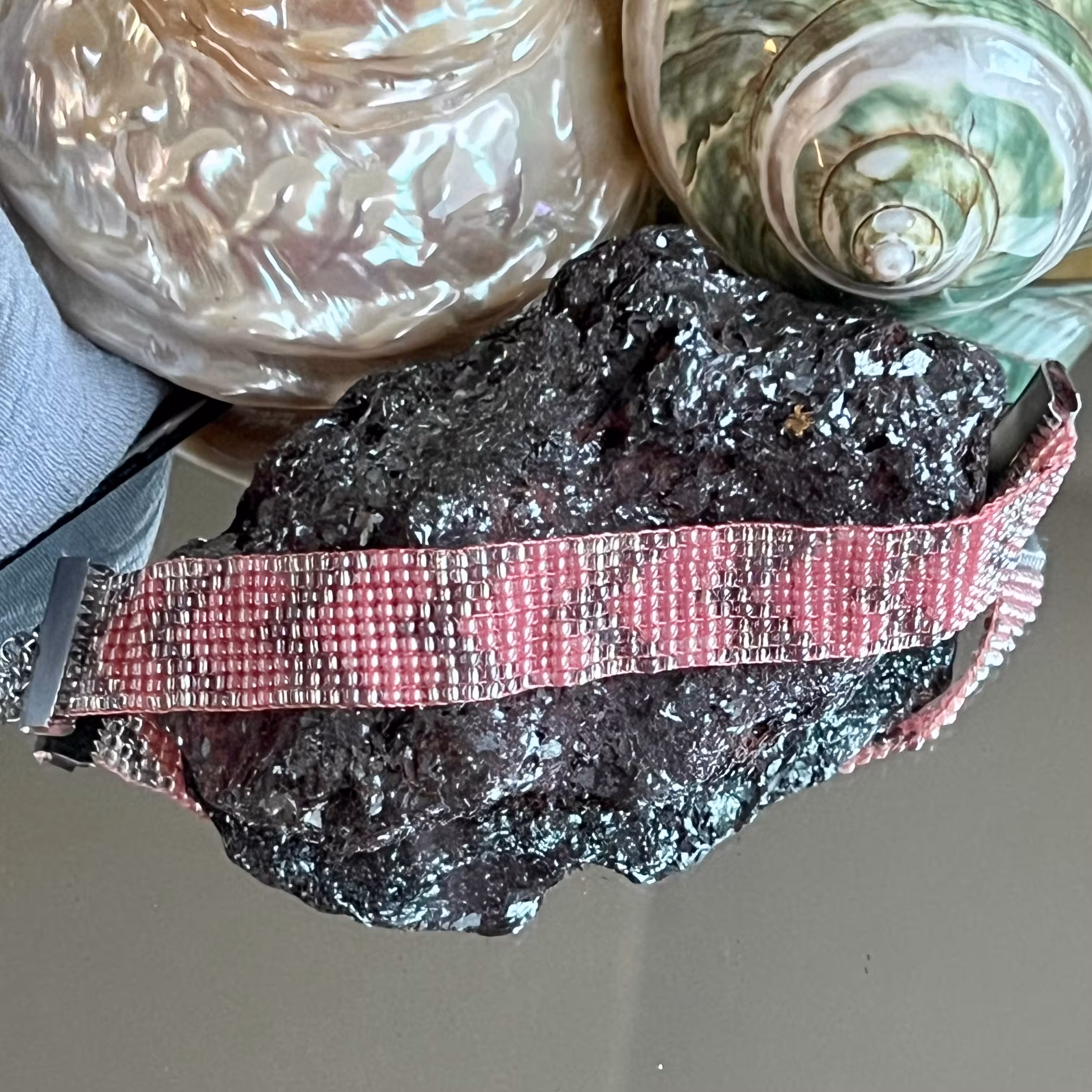 دستبند بافت دستگاهی مدل قلب صورتی