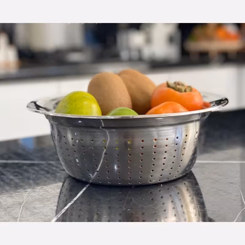 آبکش استیل گرد براق سایز 22 یونیک