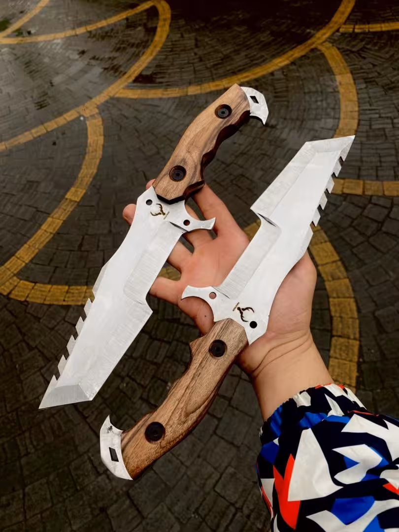 چاقو کارد شکاری طبیعت گردی کمپینگ کردگردن iranknife کلکسیونی حرفه ای