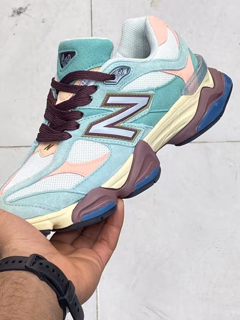 کتونی نیوبالانس مدل 9060 ساخت ویتنام