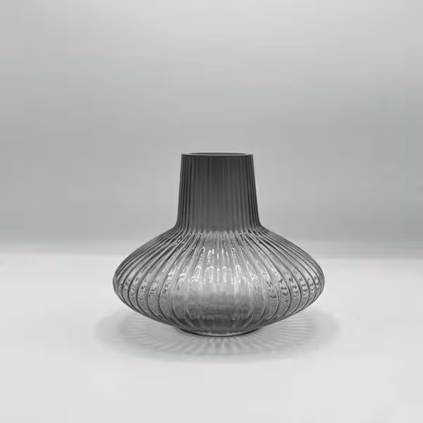 گلدان شیشه دودی کف تخت کوتاه 157902