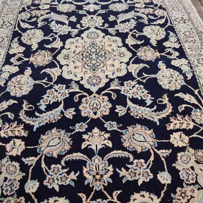 فرش دستباف یک متری مدل نایین D