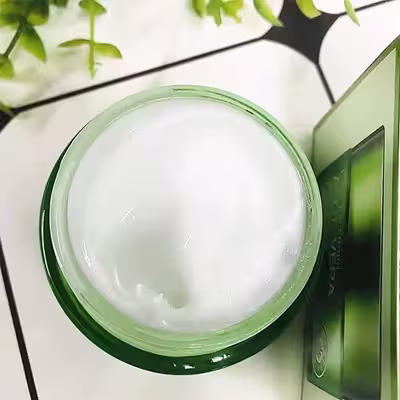 کرم مرطوب کننده بایو آکوا مدل Aloe Vera Essence حجم 50 میلی لیتر