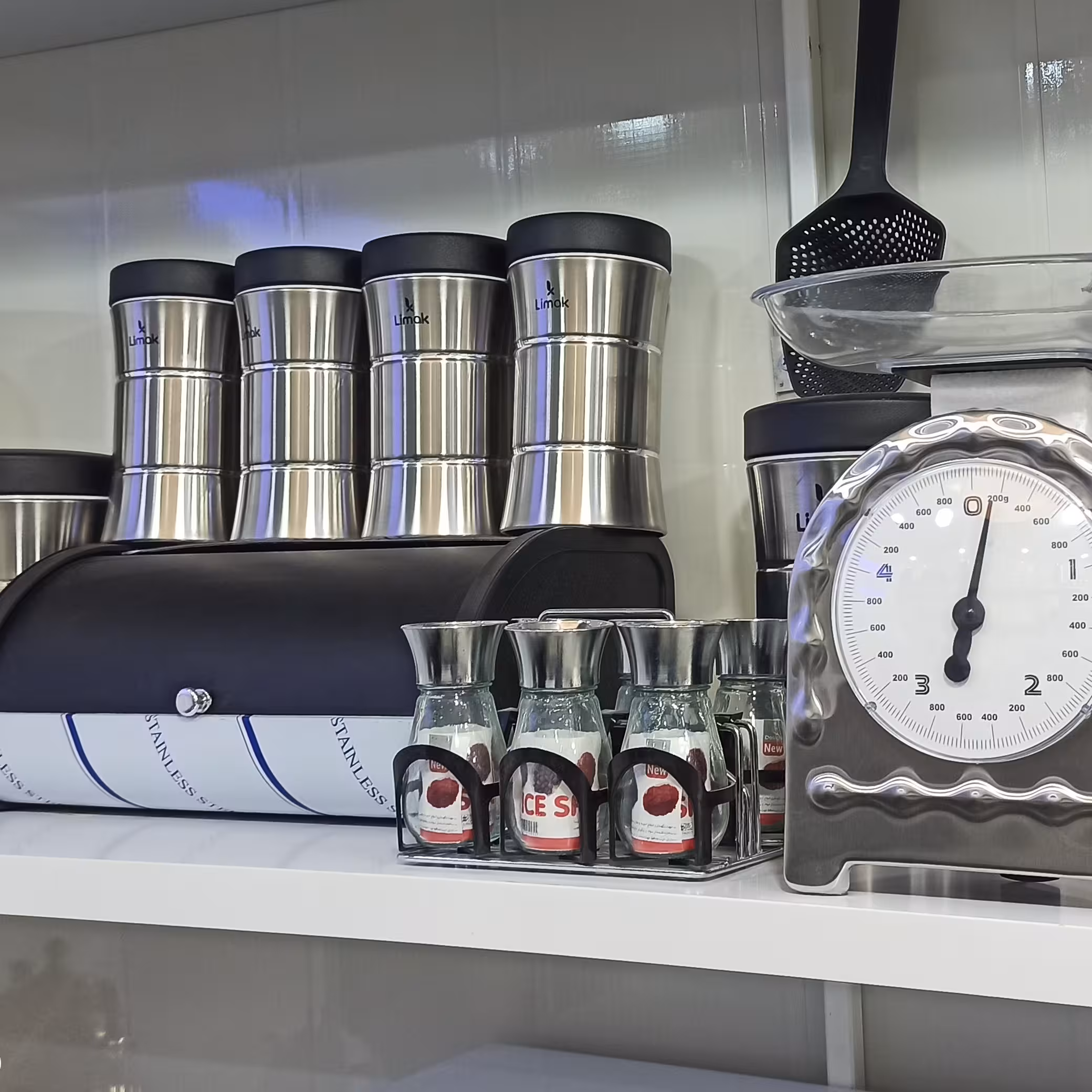 سرویس آشپزخانه