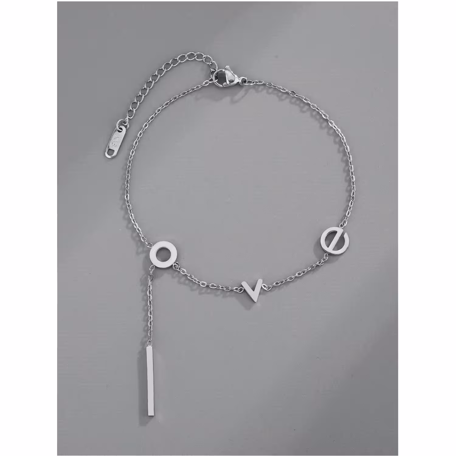 اکسسوری دستبند ظریف love نقره ای رنگ 