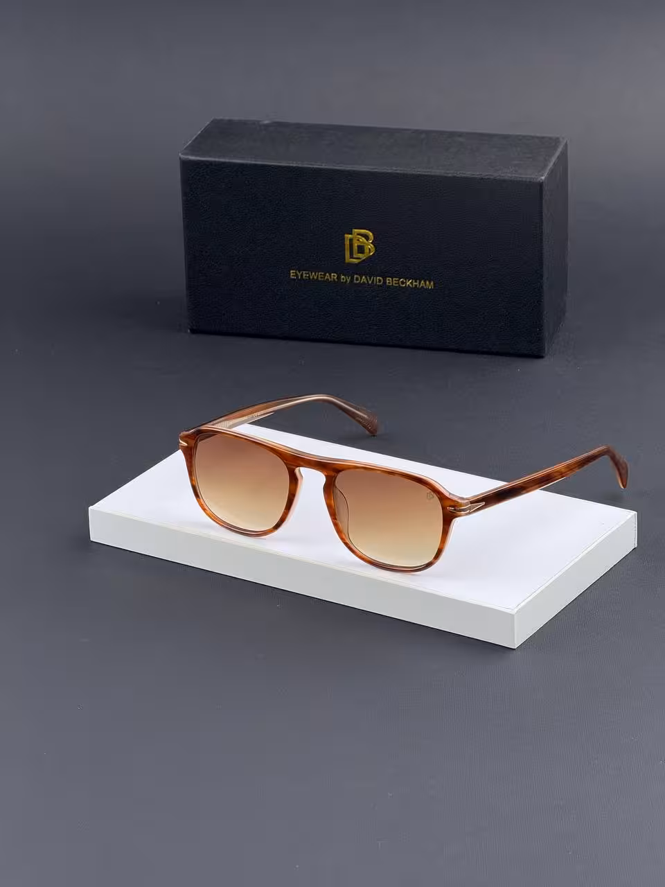 عینک آفتابی دیوید بکهام مدل DB7053