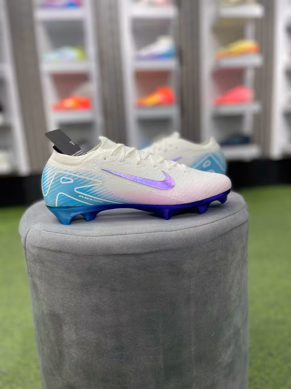 کفش فوتبال نایک مرکوریال ایرزوم ویپور16  Nike air Zoom Vapor 16 Elite fg