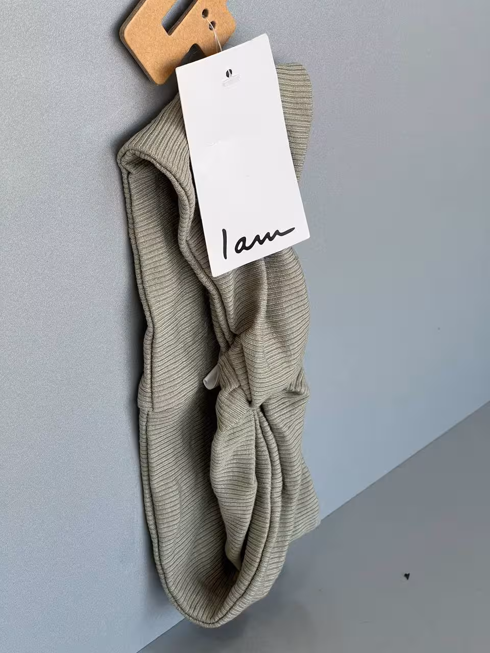 هدبند اسپورت پاییزی I Am