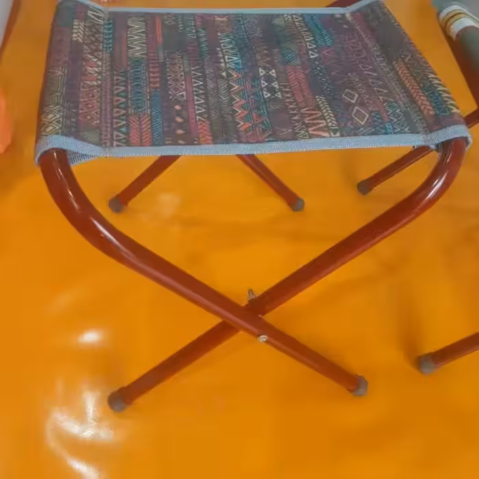 صندلی تاشو برزنتی بدون پشتی سایز کوچک