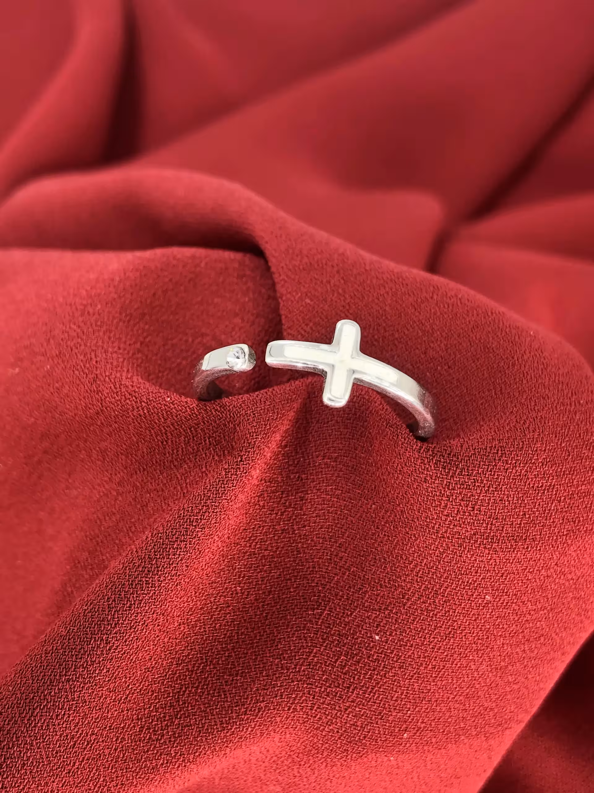 انگشتر طرح صلیب