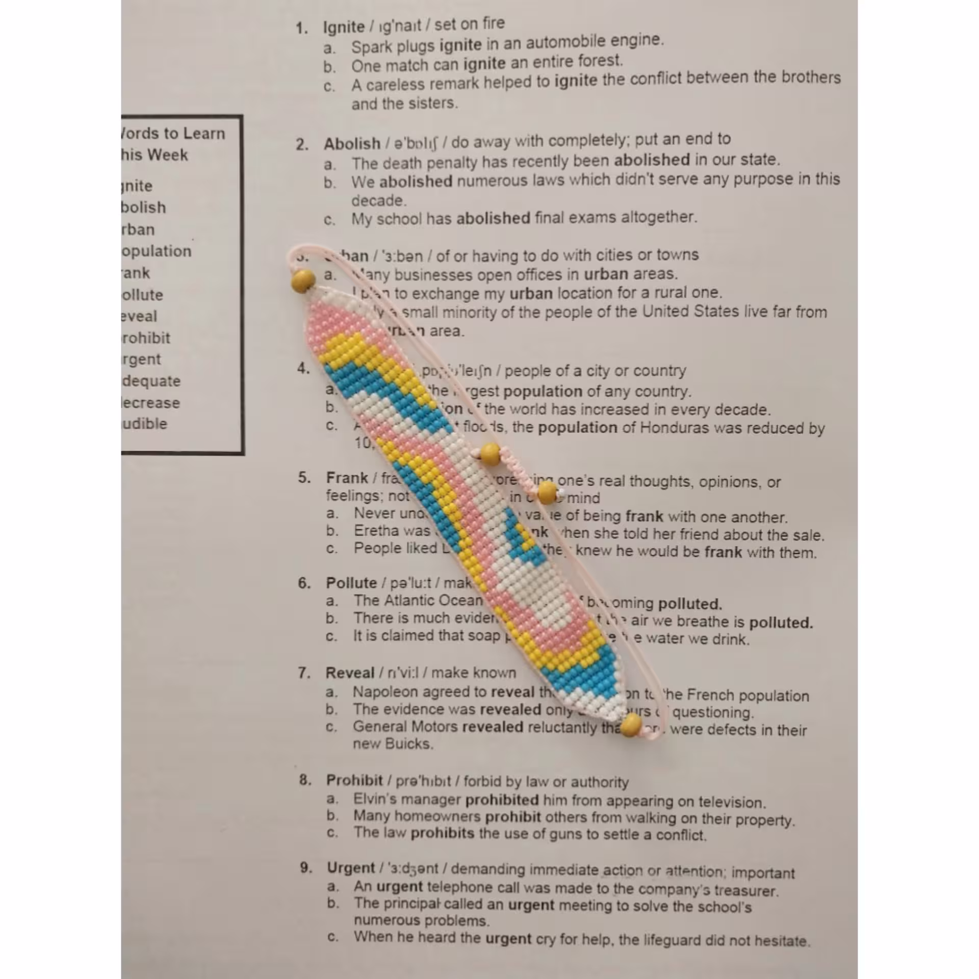 دستبند منجوقی  ابروباد 