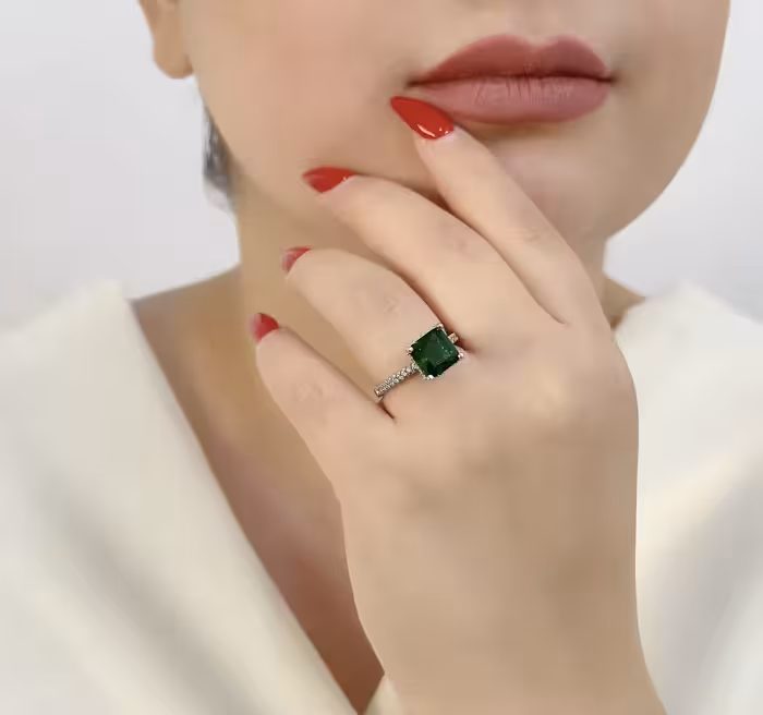 انگشتر زمرد جواهری نقره زنانه کد 11188