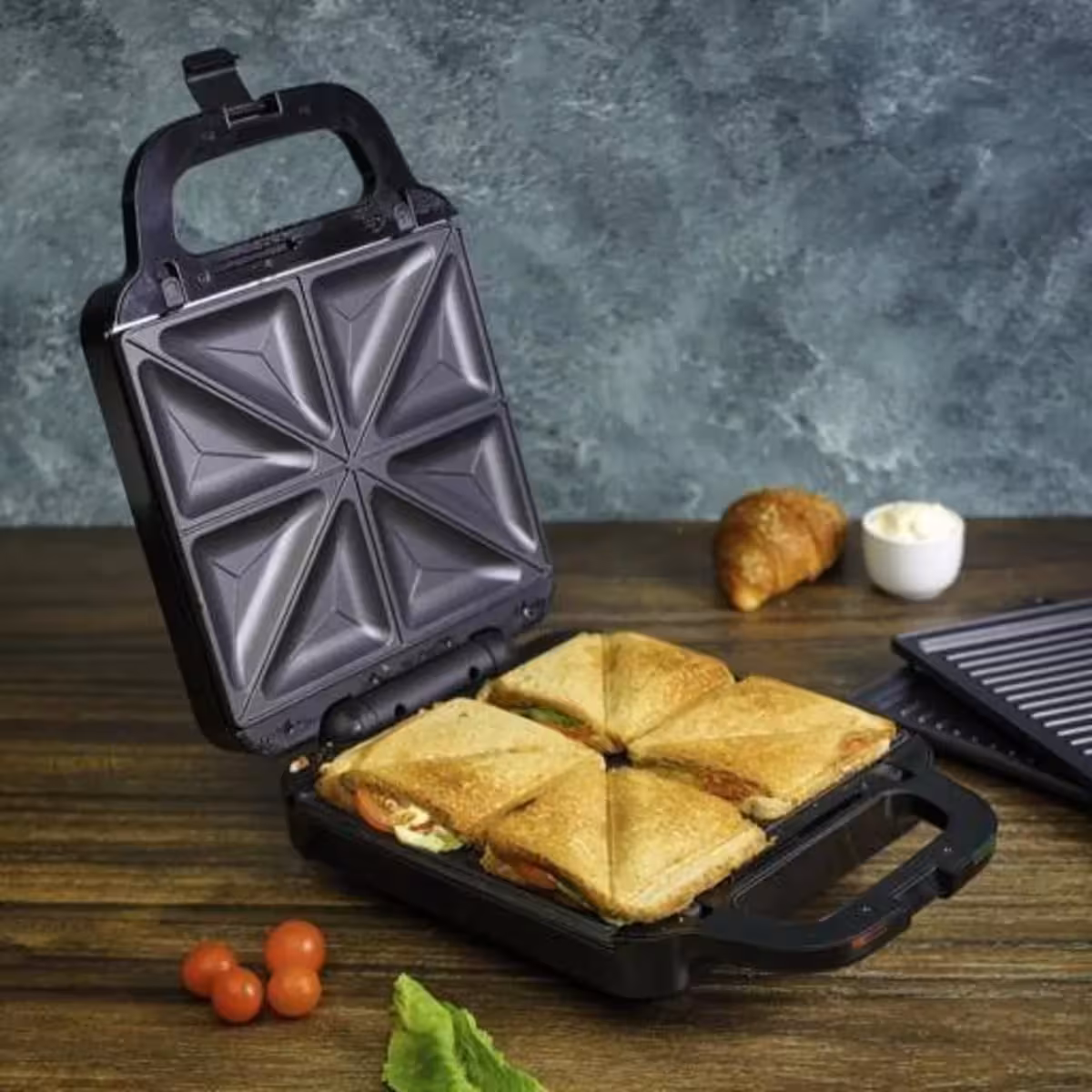 ساندویچ میکر دوکاره جیپاس مدل GSM5444 | خرید Geepas Sandwich Maker