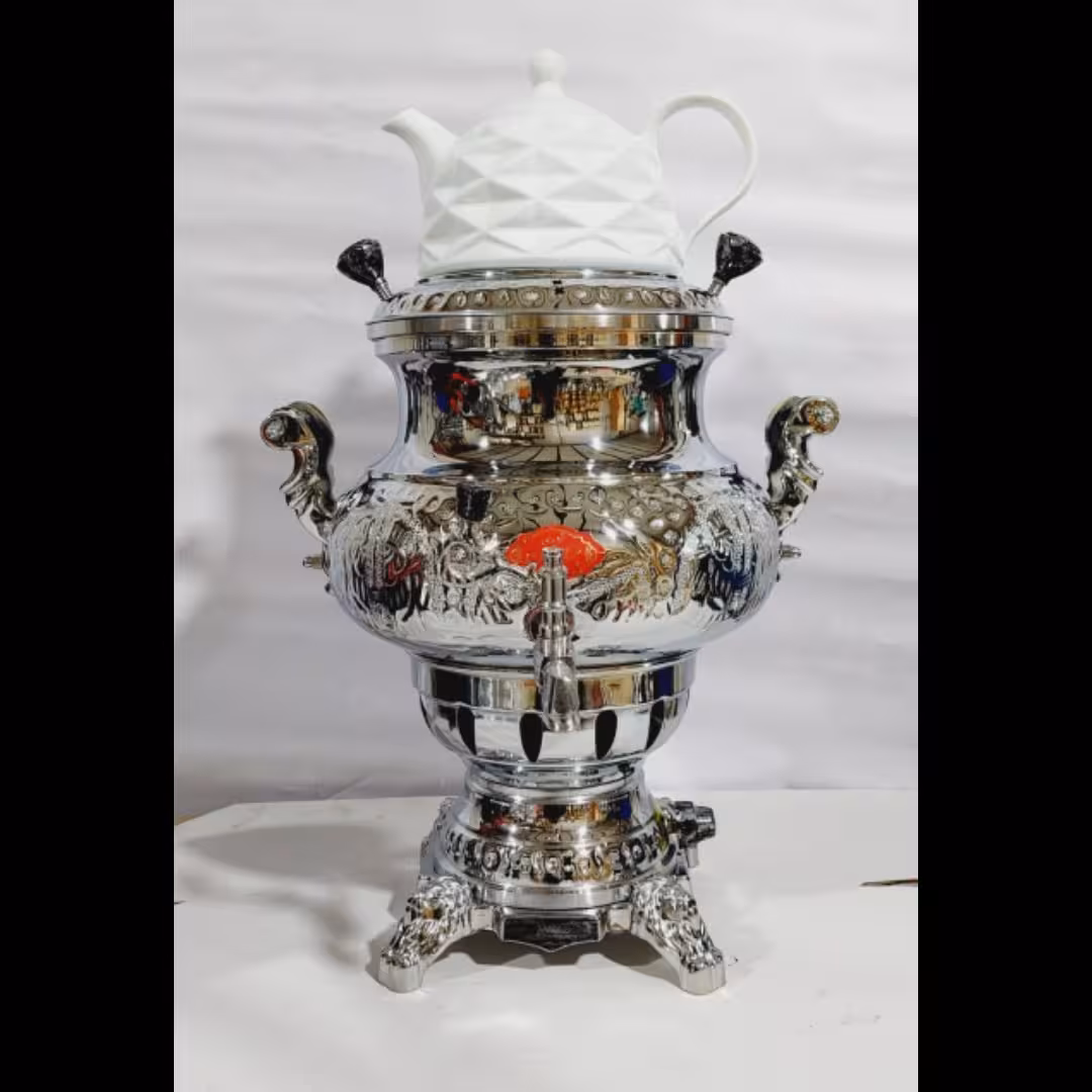 سماور6لیتری نسترن قلم زنی بدون تنوره 3کاره ورق ضخیم برنجی همراه با قوری