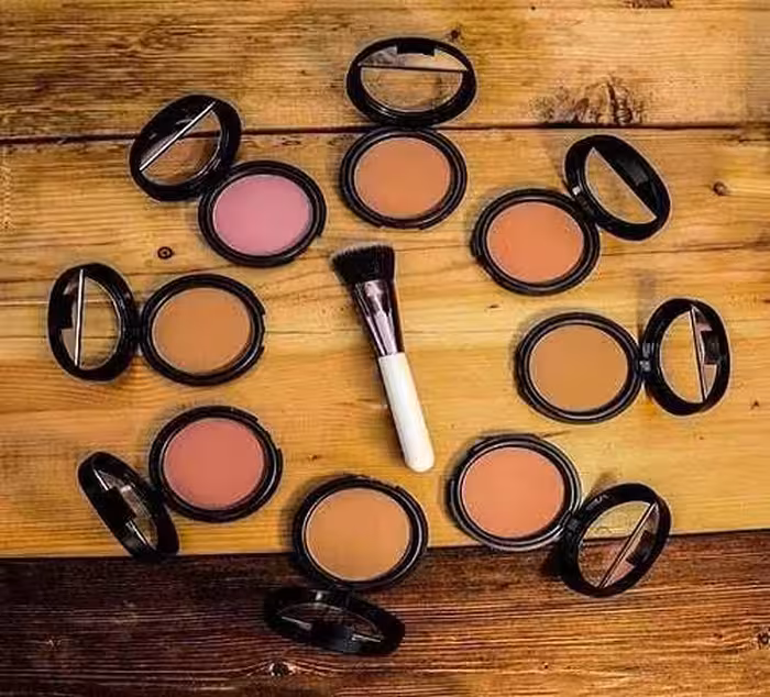 رژگونه تک رنگ مات رویال مکث دارای 8رنگ