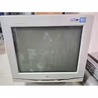 مانیتور 17 اینچ ال جی مدل 700P
