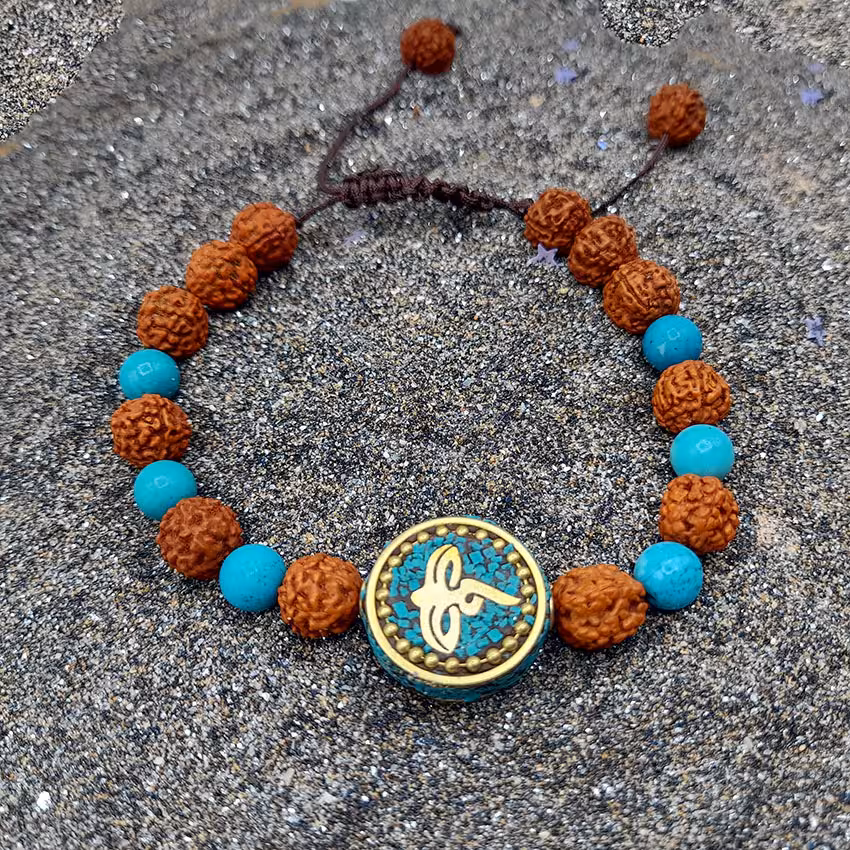 دستبند سنگ فیروزه و رودراکشا کد 310131