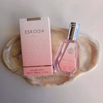 عطر ادکلن زنانه اسکادا پینک برند فراگرنس ورد حجم 50 میل