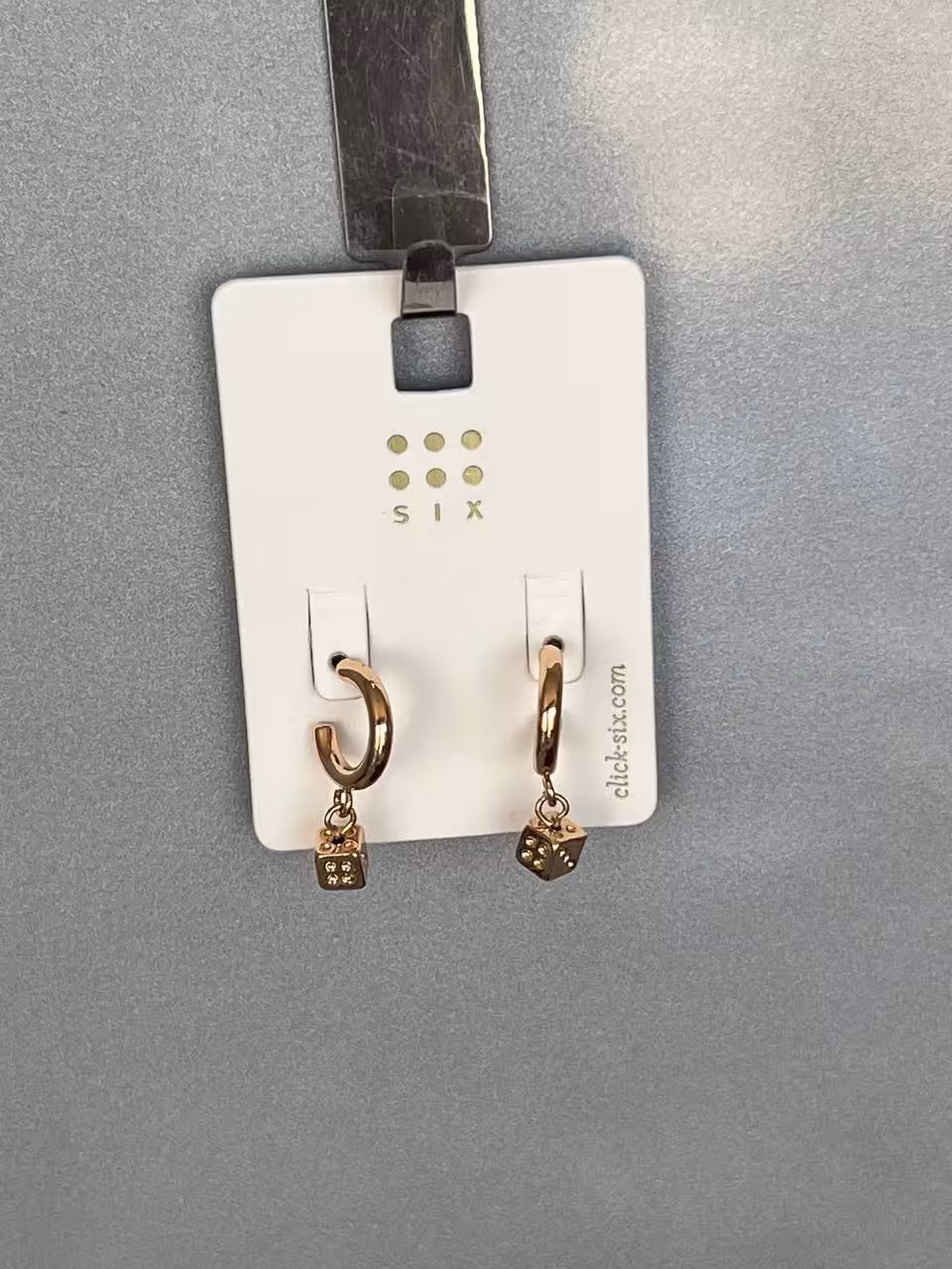 گوشواره حلقه‌ ای شانس