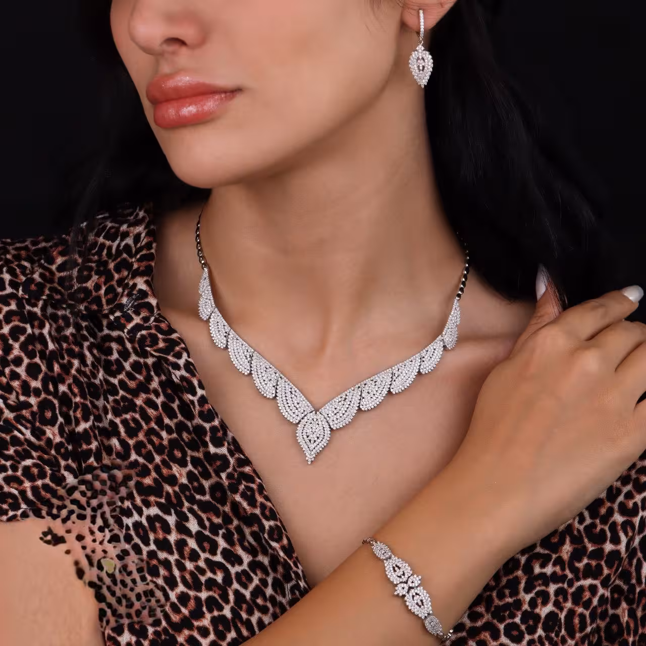 سرویس مجلل نقره جواهری زنانه کد 60540