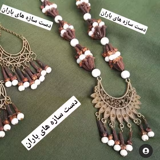 ست گردنبند و گوشواره میخک ارسال رایگان