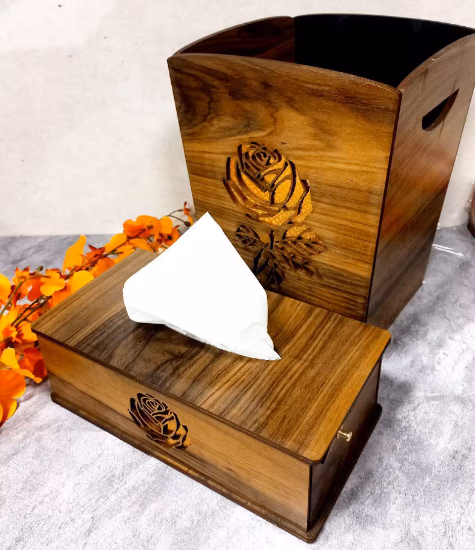 سطل طرح دار و دستمال