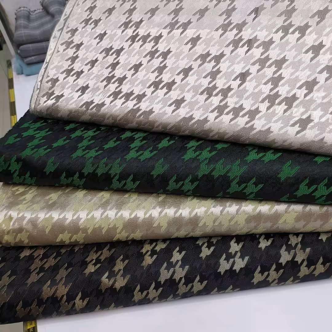 پارچه ژاکارد پیردوپل در 4 رنگ مناسب مانتو و کت و خرجکار و پارچه مجلسی مزونی