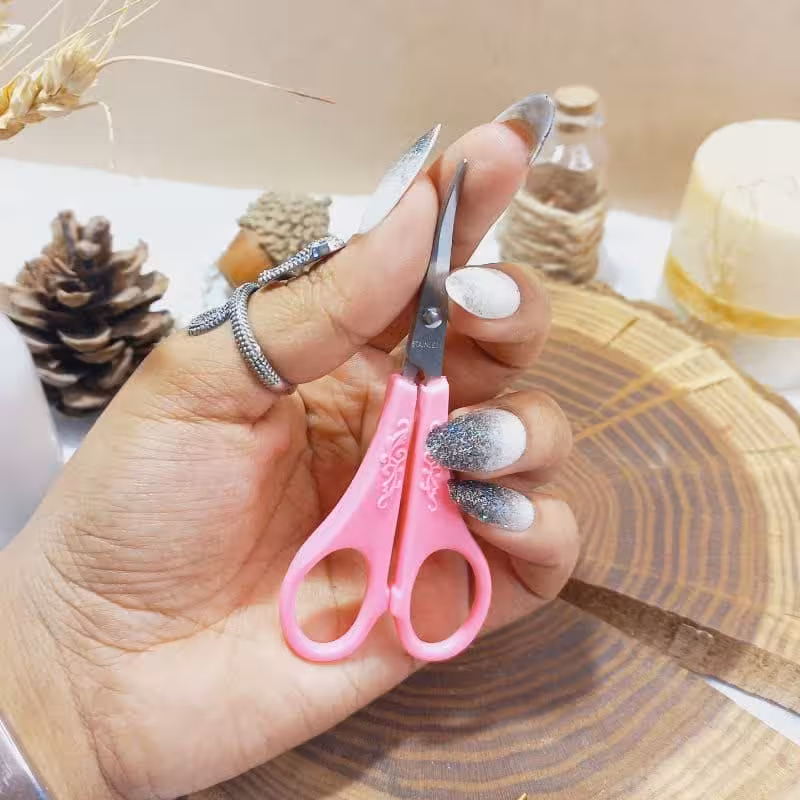 قیچی آرایشی صورتی