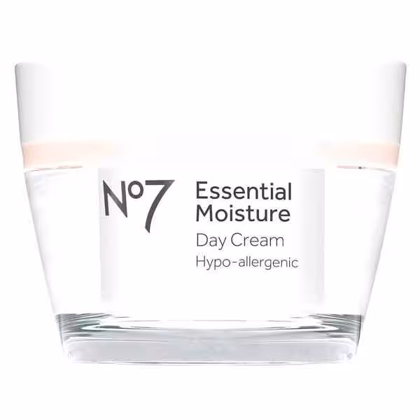 کرم مرطوب کننده و آبرسان نامبر سون No7 اصل مدل ESSENTIAL MOISTURE حجم 50 میل