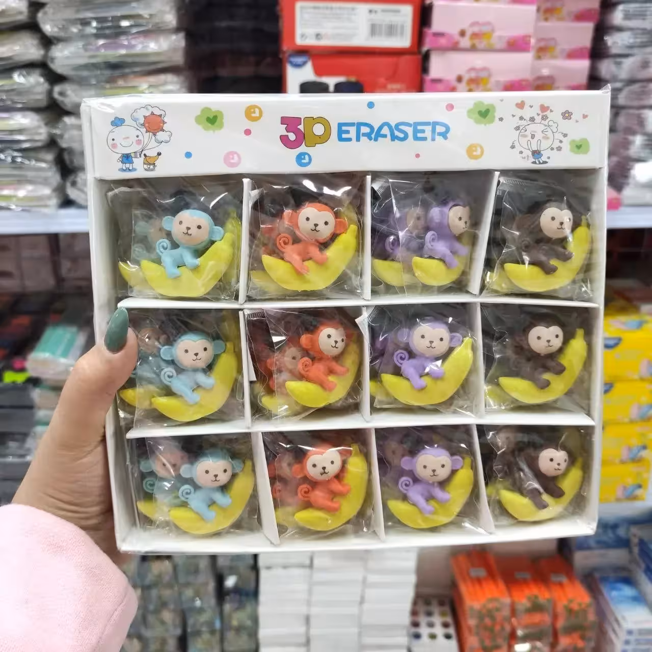 پاکن سرمدادی میمون و موز