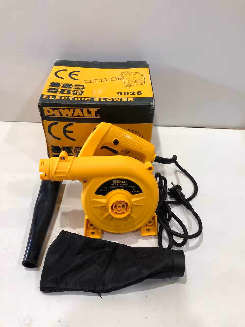 دمنده و مکنده 1450 وات 16000 دور دیوالت Dewalt 1450w 9028 ا Dewalt Electric Blower 9028 With Variable Speed