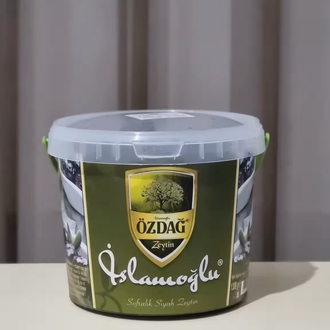 زیتون سیاه هسته دار اصل ترک در وزن 1350 گرمی مخصوص صبحانه و دیزاین