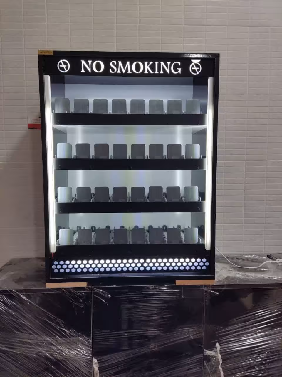استند سیگار و تنباکو رومیزی 32 باکس چراغ دار مشکی