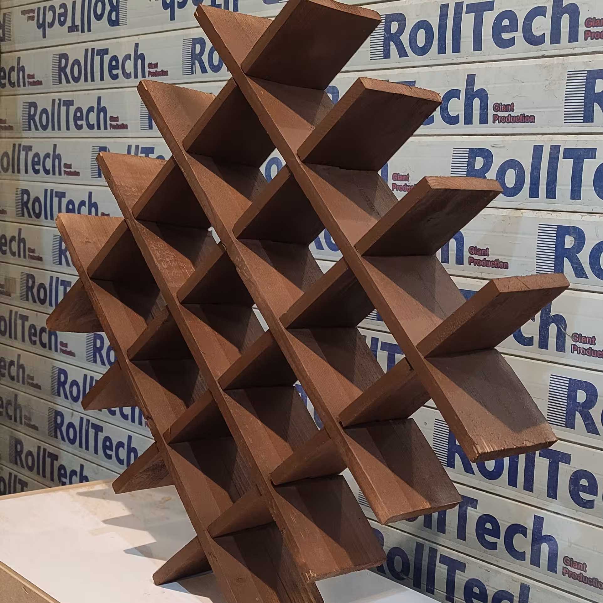 شلف  چوبی وتقسیم کننده داخل کشو  با قابلیت تغییر  در ساخت وتبدیل به مدلهای مختلف به سلیقه خودتان به عمق 10سانت وطول 50سا