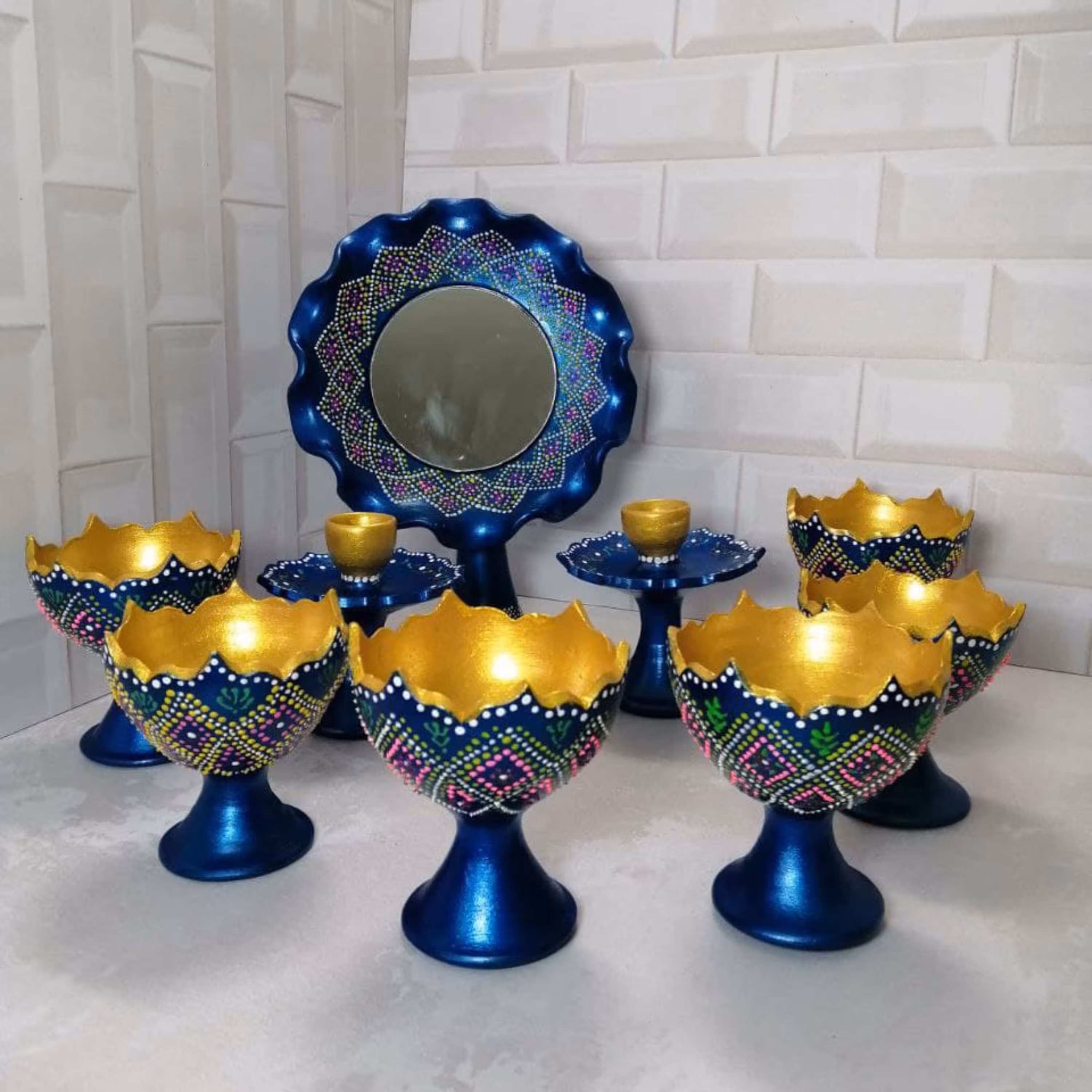 هفت سین سفالی تهیه شده با هنر نقطه کوبی هفتسین عید هنر دست 